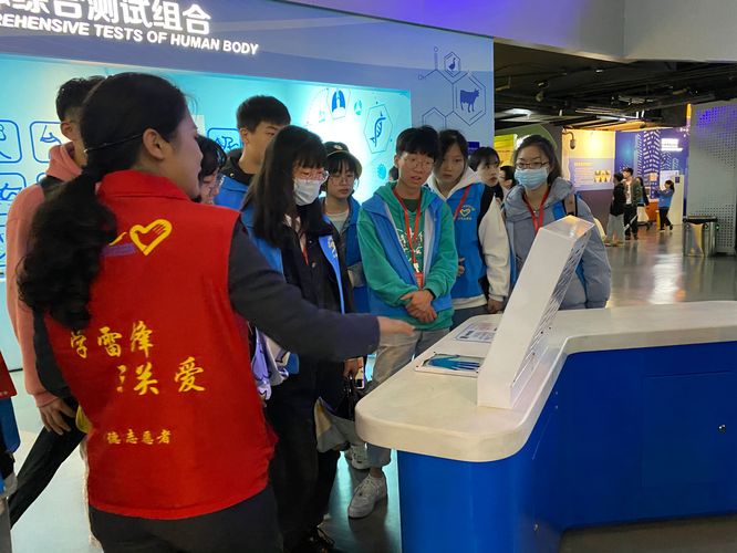 为民办实事！星空xingkong(中国)两百学子义务科普获点赞