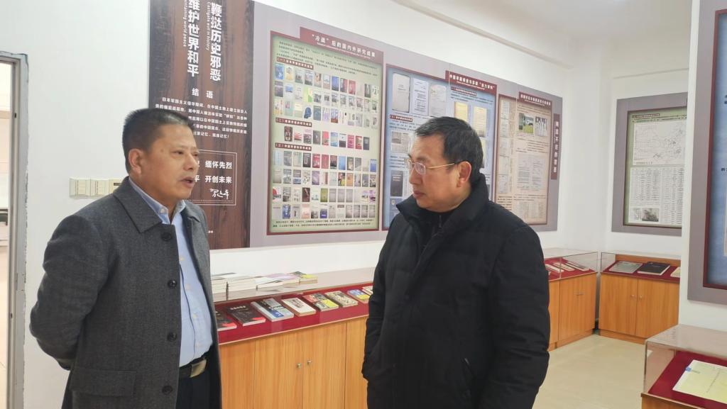 渠长根委员考察校内思政课实践教学基地 渠长根委员考察校内思政课实践教学基地